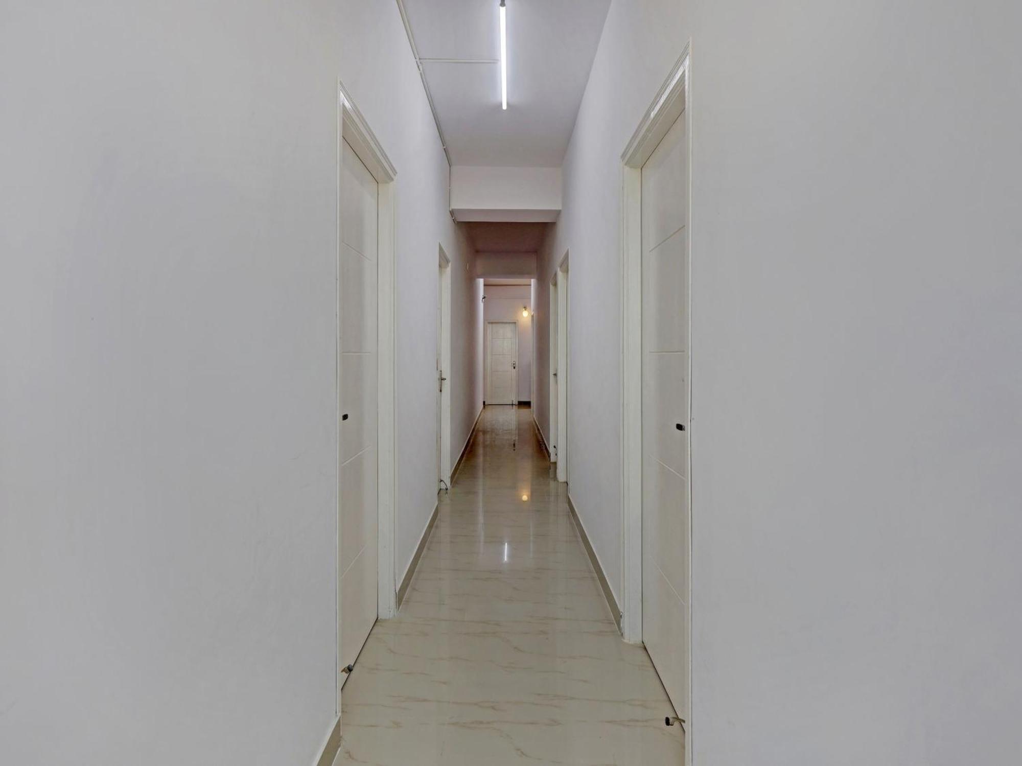 OYO 44035 Compact Studio KR Puram Bangalore Exterior foto